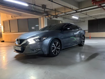Nissan MAXIMA