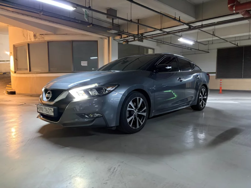 Nissan MAXIMA