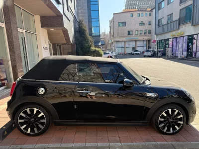 MINI Cooper Convertible