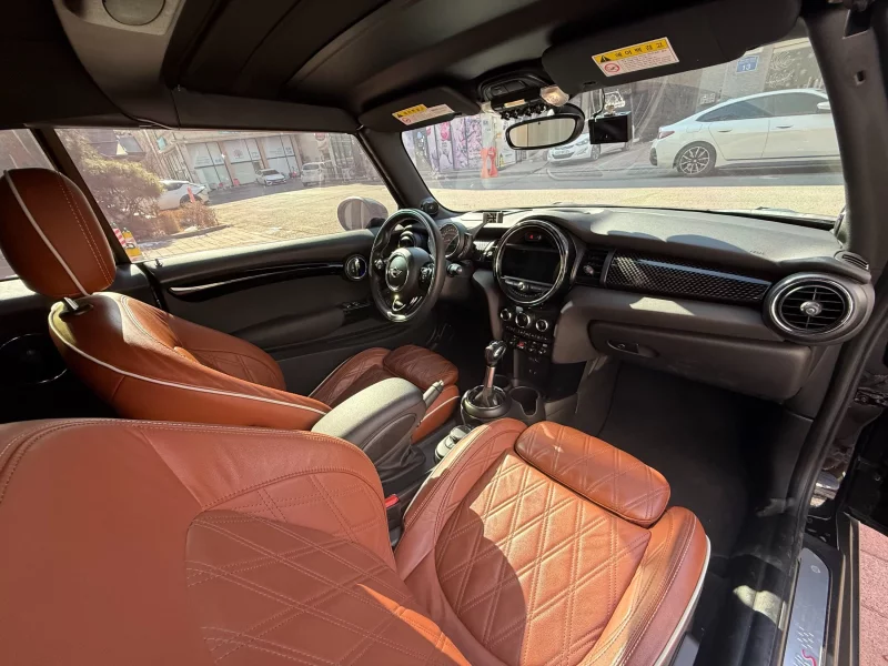 MINI Cooper Convertible