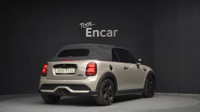 MINI Cooper Convertible