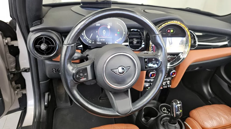 MINI Cooper Convertible