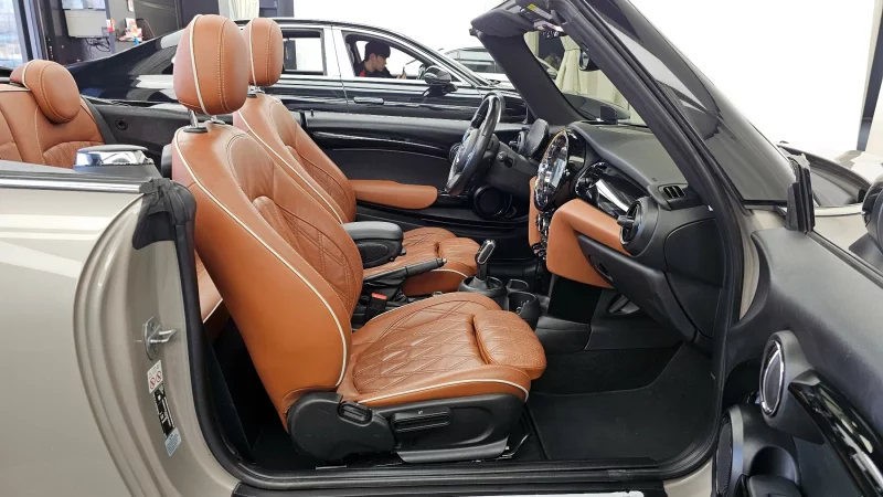 MINI Cooper Convertible