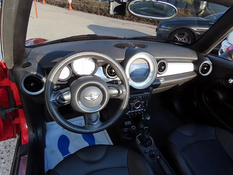 MINI Cooper Convertible