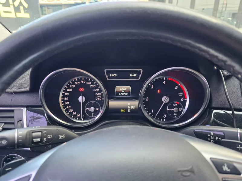 Mercedes-Benz M-class