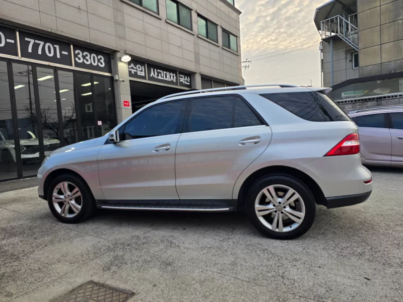 Mercedes-Benz M-class