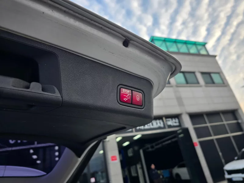 Mercedes-Benz M-class