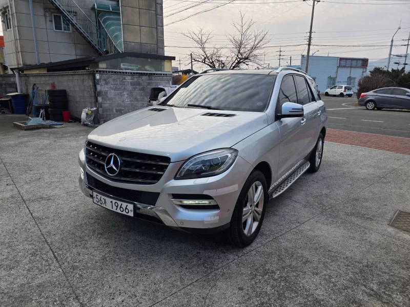 Mercedes-Benz M-class