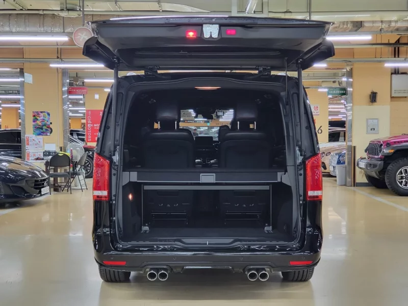 Mercedes-Benz V-Class