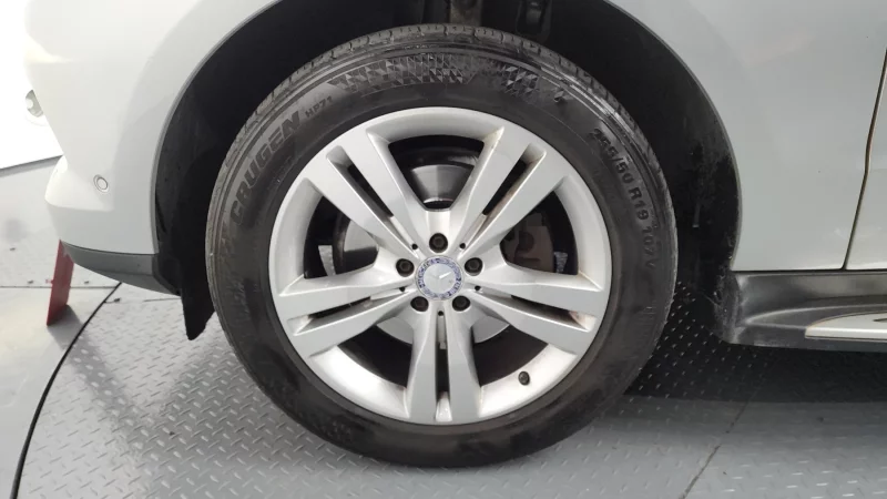 Mercedes-Benz M-class