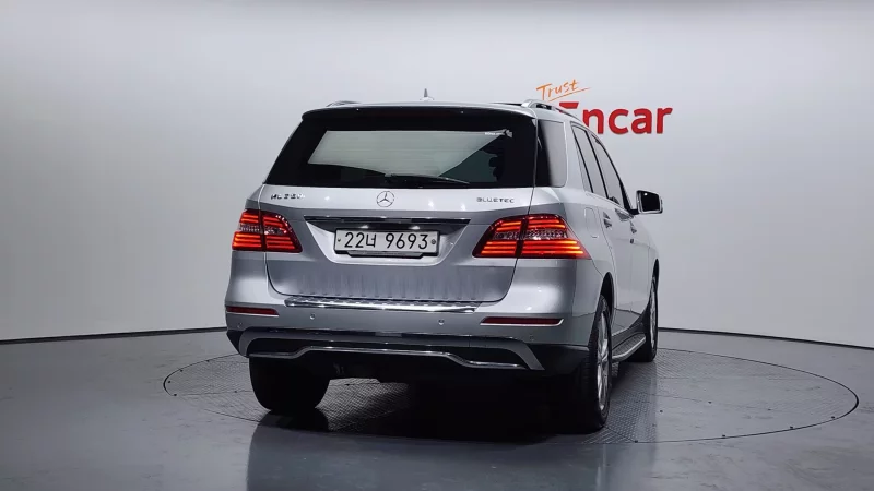 Mercedes-Benz M-class