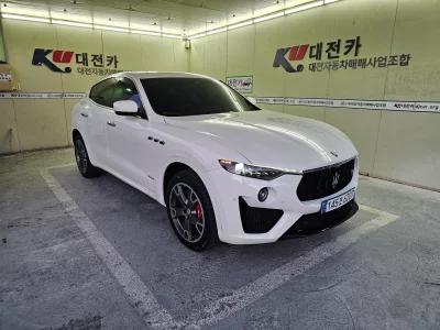Maserati LEVANTE
