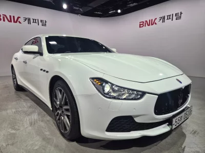Maserati GHIBLI