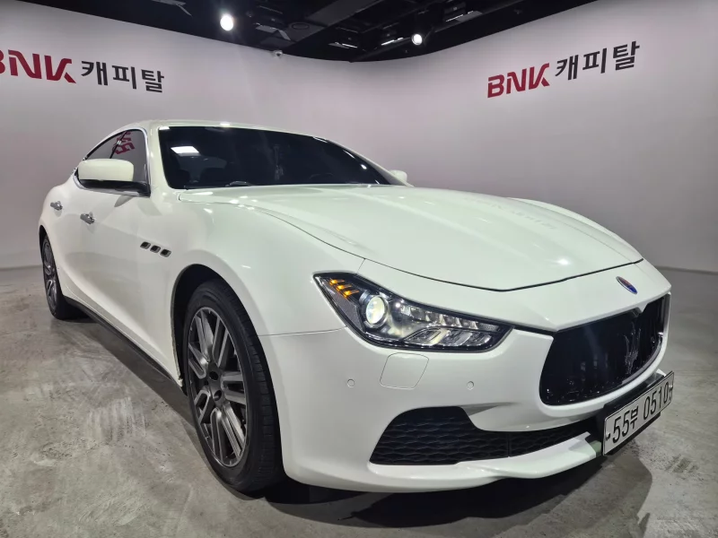 Maserati GHIBLI