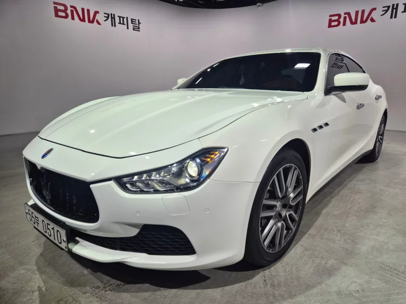 Maserati GHIBLI