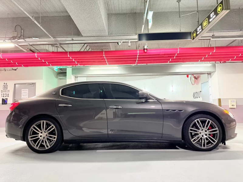 Maserati GHIBLI