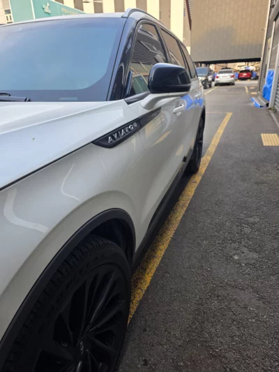 Lincoln AVIATOR