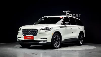 Lincoln AVIATOR