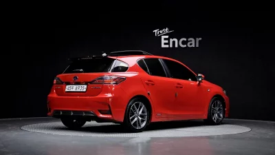 Lexus CT200h