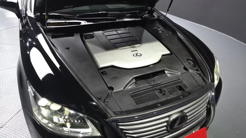 Lexus LS