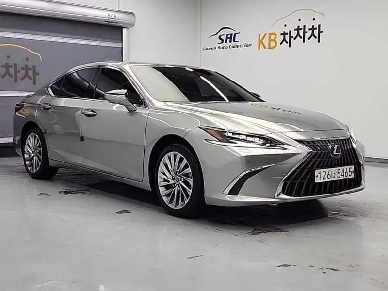 Lexus ES300h