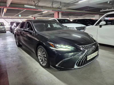 Lexus ES300h