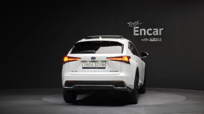 Lexus NX300h