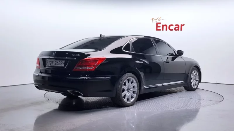 Hyundai Equus