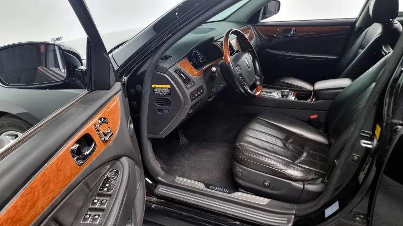 Hyundai Equus