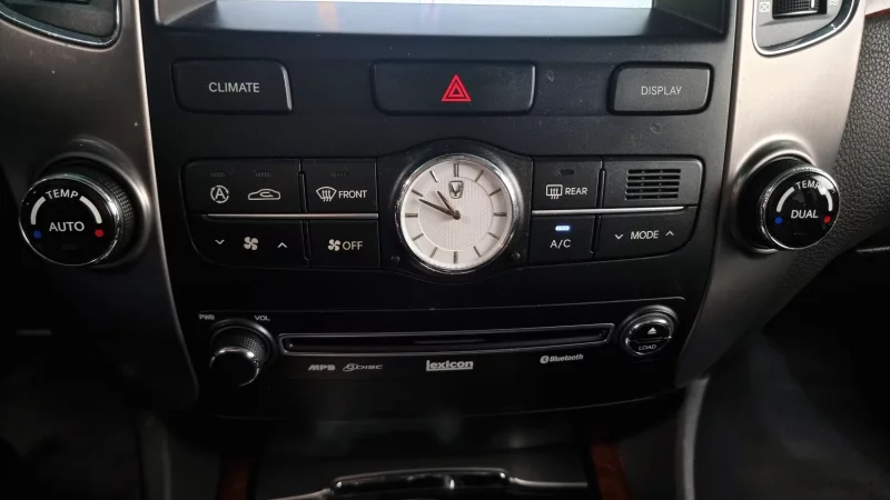 Hyundai Equus