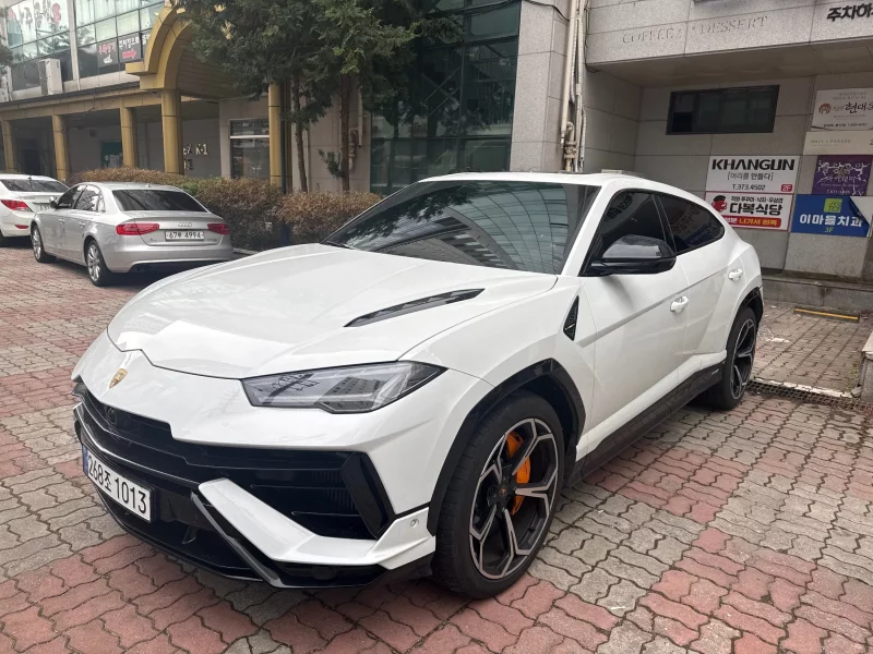 Lamborghini URUS