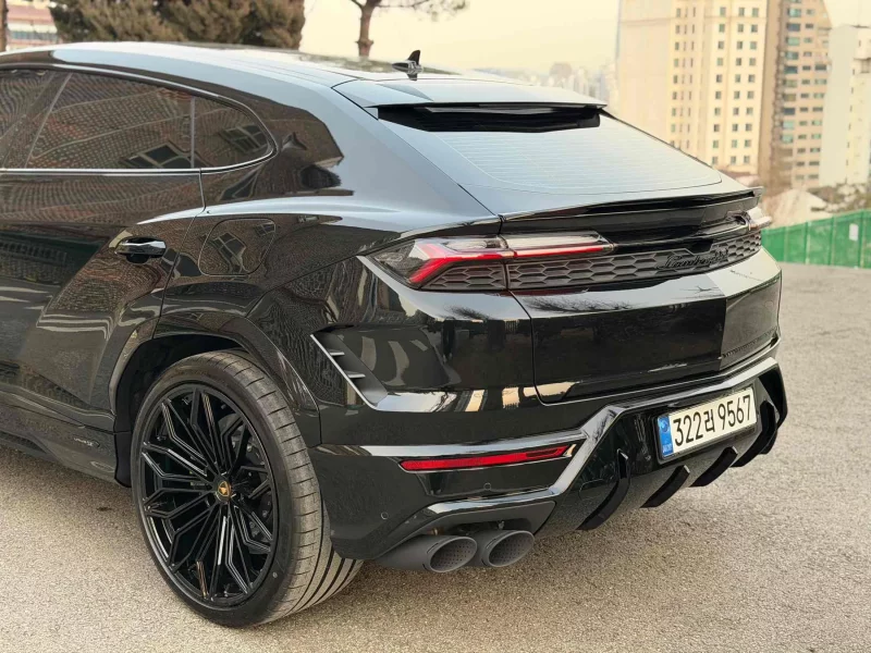 Lamborghini URUS