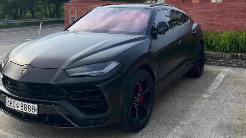 Lamborghini URUS