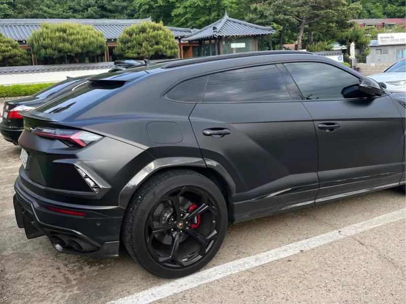 Lamborghini URUS