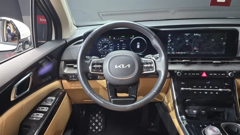 Kia Carnival