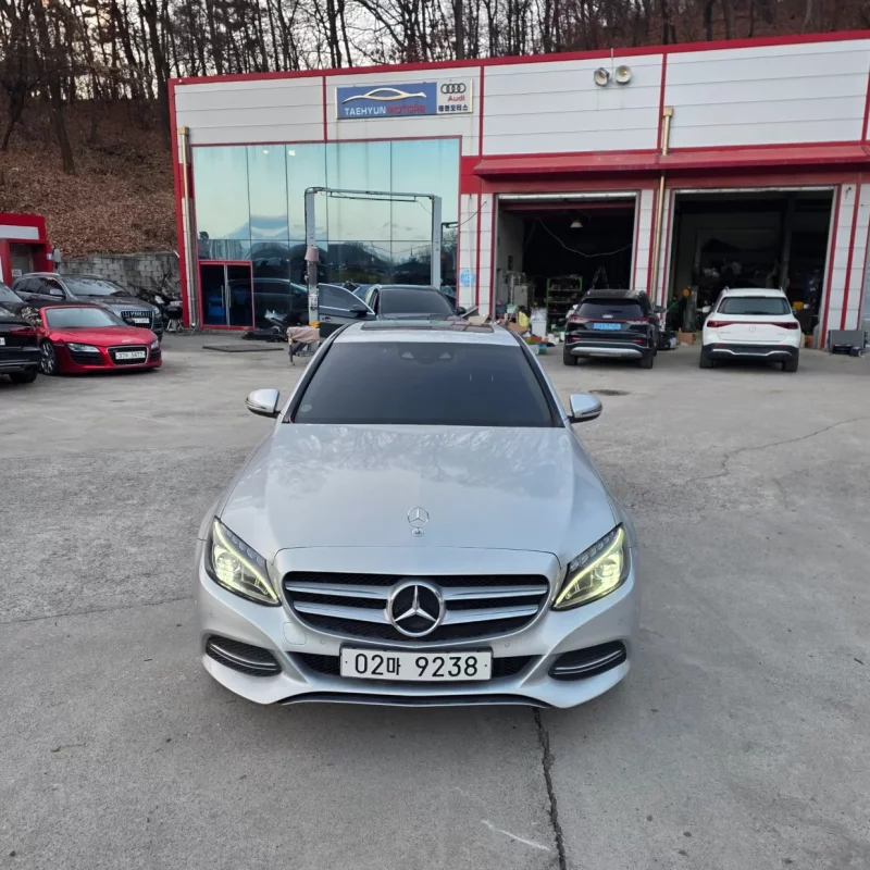 Mercedes-Benz C-Class