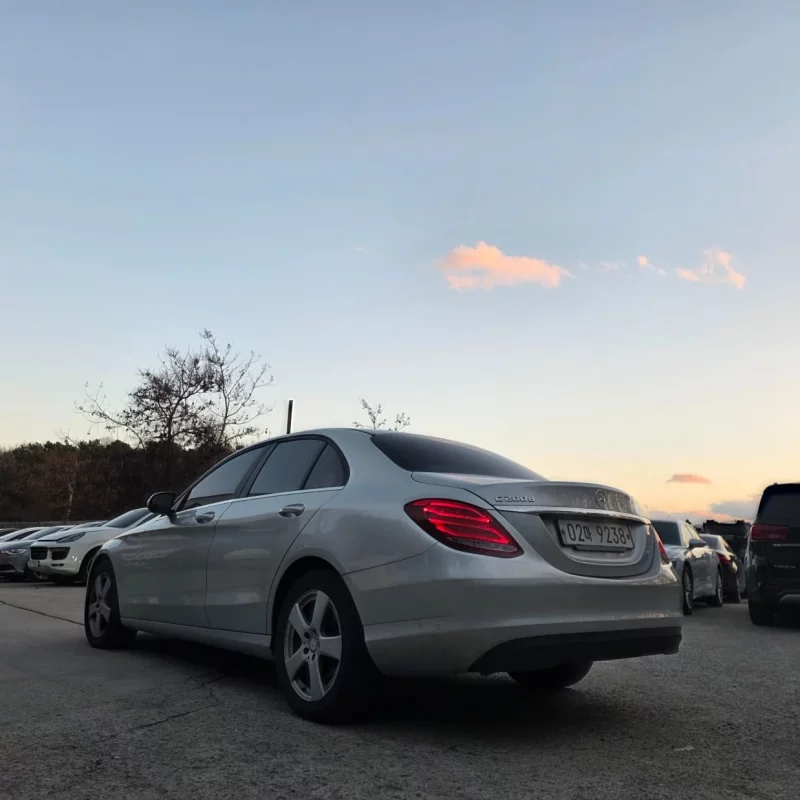 Mercedes-Benz C-Class