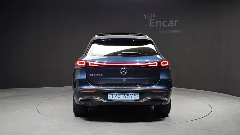 Mercedes-Benz EQA