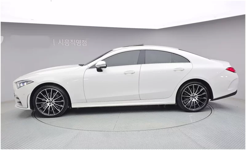 Mercedes-Benz CLS-Class