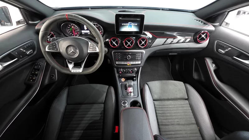 Mercedes-Benz GLA-Class