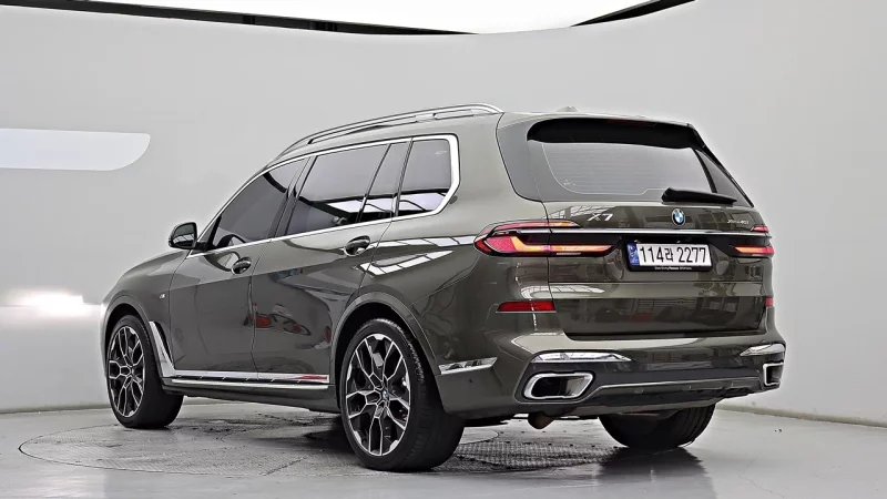 BMW X7