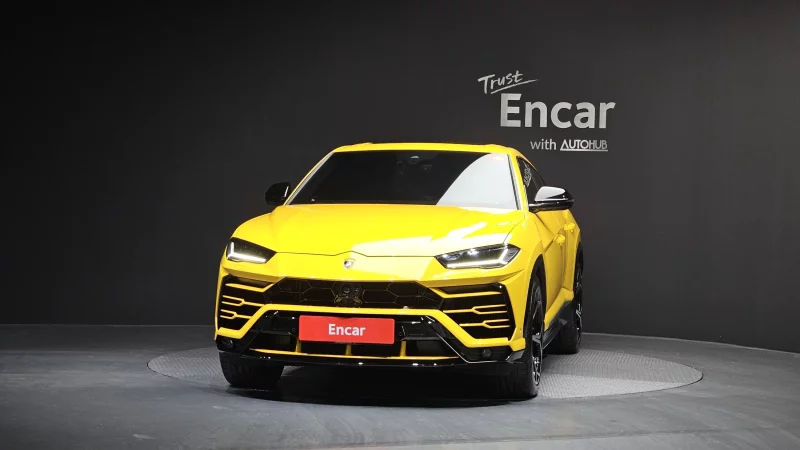 Lamborghini URUS