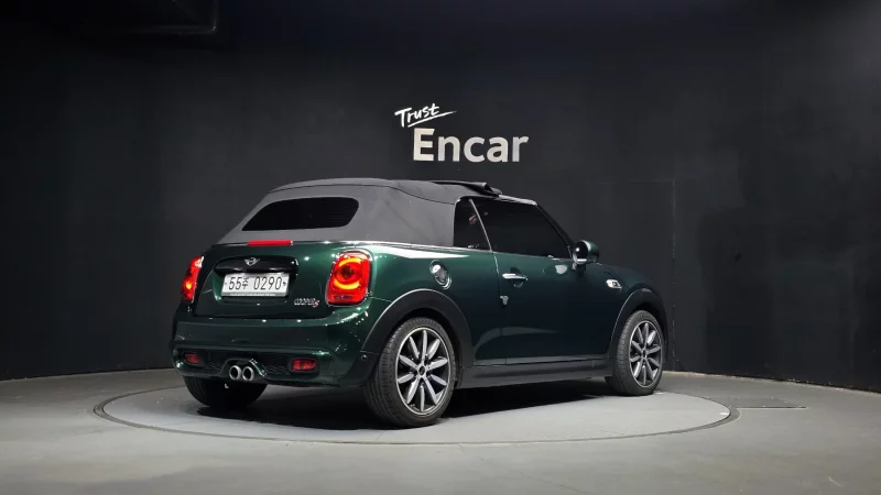 MINI Cooper Convertible