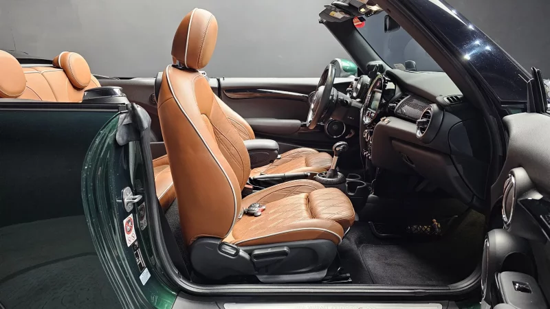 MINI Cooper Convertible