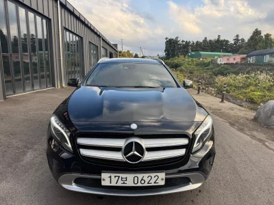 Mercedes-Benz GLA-Class
