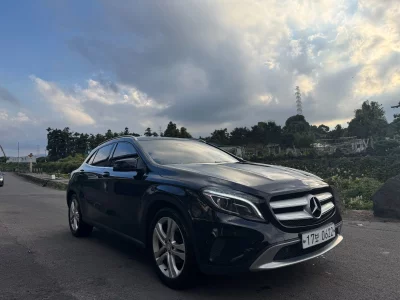 Mercedes-Benz GLA-Class