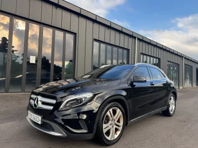 Mercedes-Benz GLA-Class