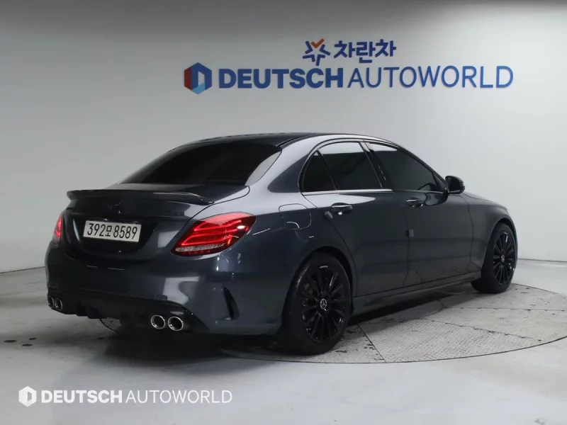 Mercedes-Benz C-Class