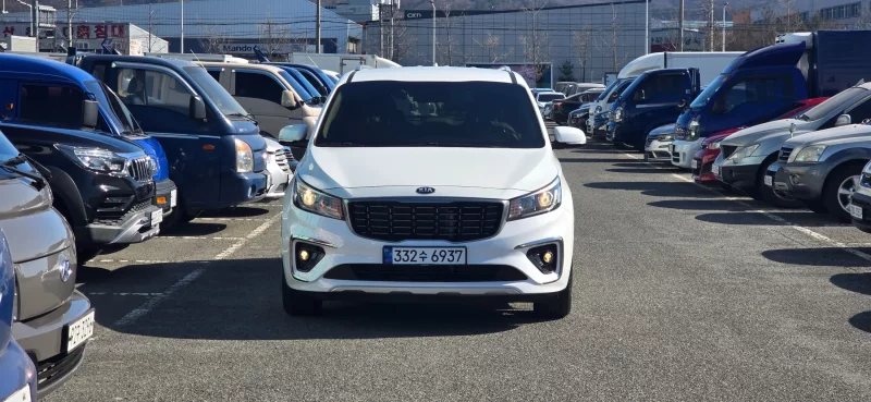 Kia Carnival