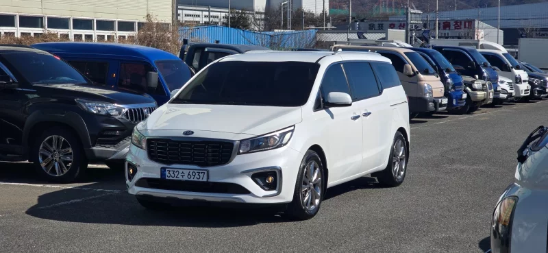 Kia Carnival